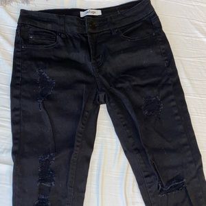 black ripped skinny jeans